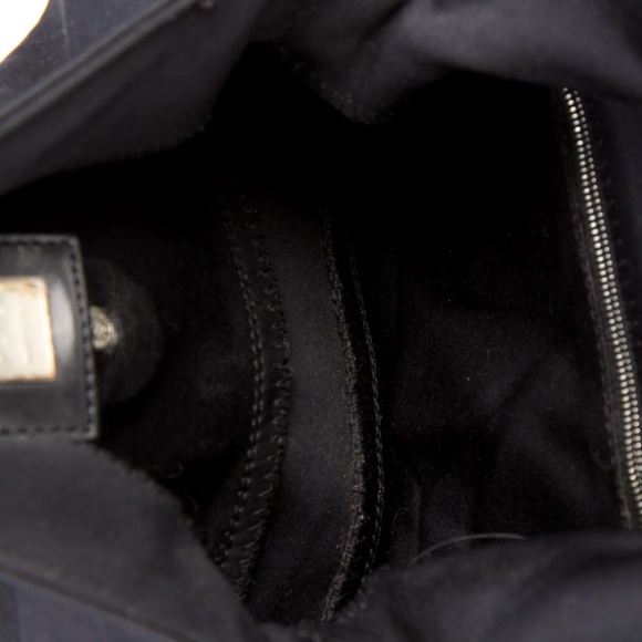 Authentic Fendi Vintage Neoprene Baguette in black with silver hardware - Picture 6 of 7